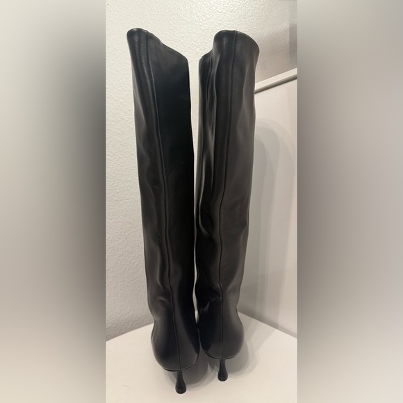 NWOT Stuart Weitzman pointed-toe boots size 9 - Picture 7 of 11